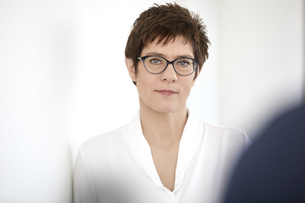 Video-Pressekonferenz von Kramp-Karrenbauer: Grundsatzprogramm